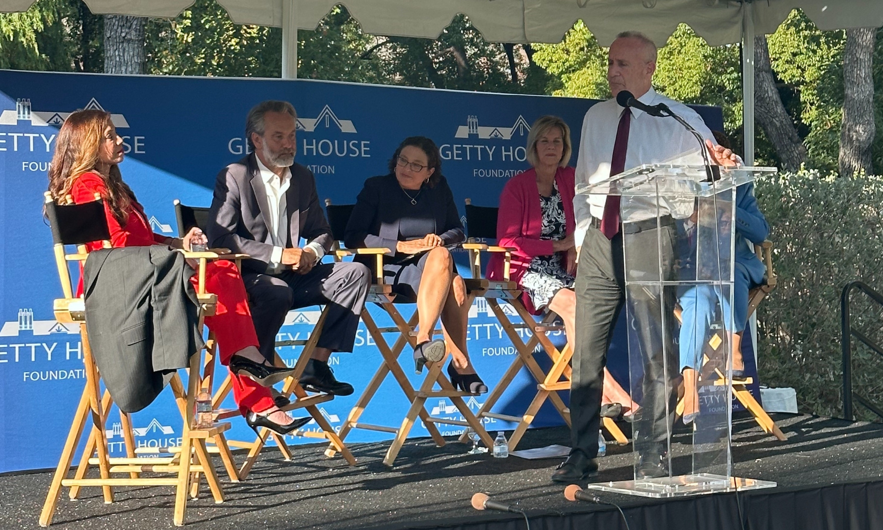 Dr. Jonathan Sherin, the former Director of the Los Angeles County Department of Mental Health, and Dr. Margot Kushel from the UCSF School of Medicine. Together, they discussed and explored strategies to advance leadership and proactive public policy in California,